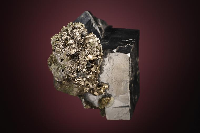 GALENA with SIEGENITE